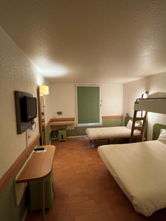 Ibis Budget Est Porte D'aubagne Hotel