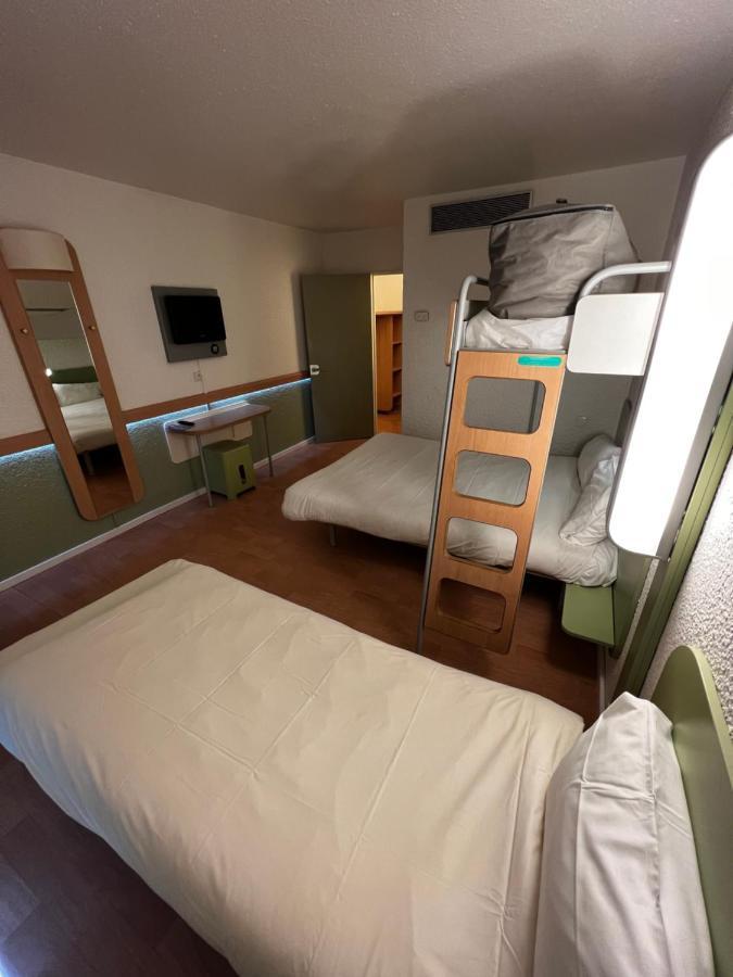 Ibis Budget Est Porte D'aubagne Hotel 2*