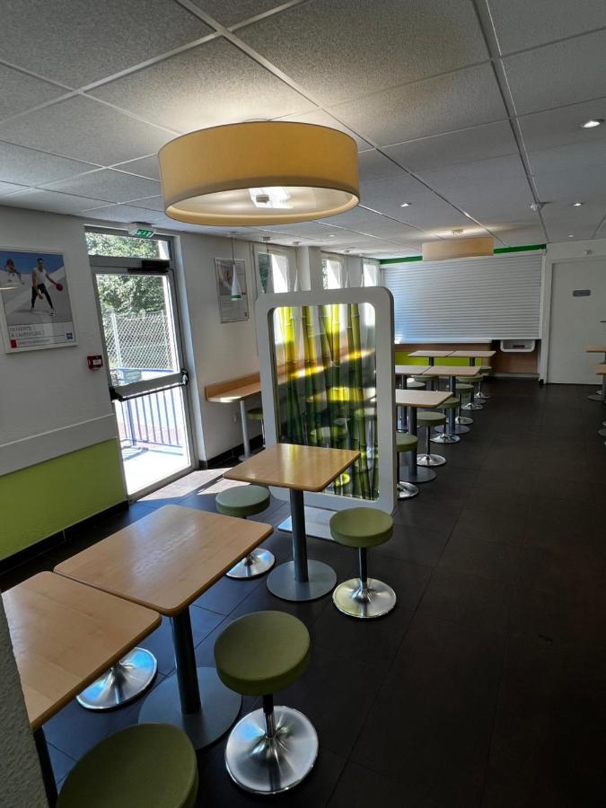 Ibis Budget Est Porte D'aubagne Hotel 2*