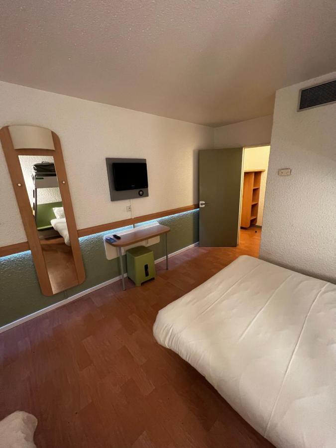 Ibis Budget Est Porte D'aubagne Hotel Marseilles