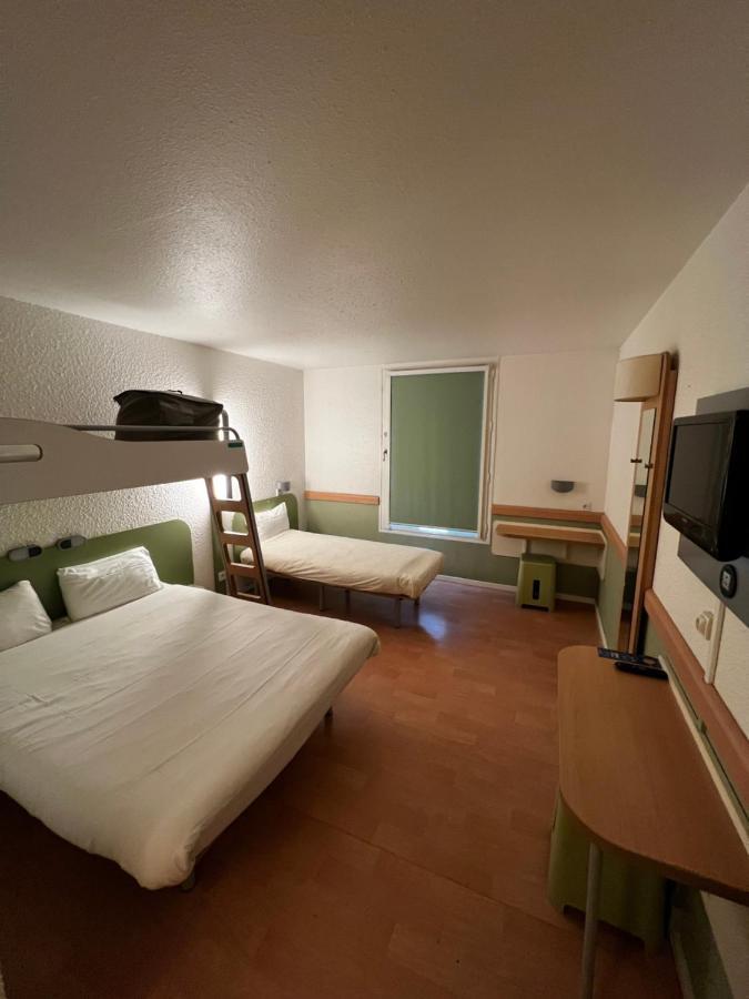 Ibis Budget Est Porte D'aubagne Hotel