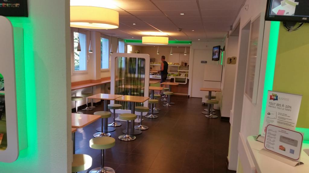 Hotel Ibis Budget Est Porte D'aubagne